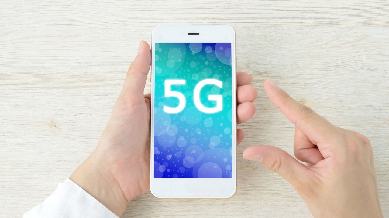 A Detailed Guide to Government and Non-Profit Free Phone Programs logo